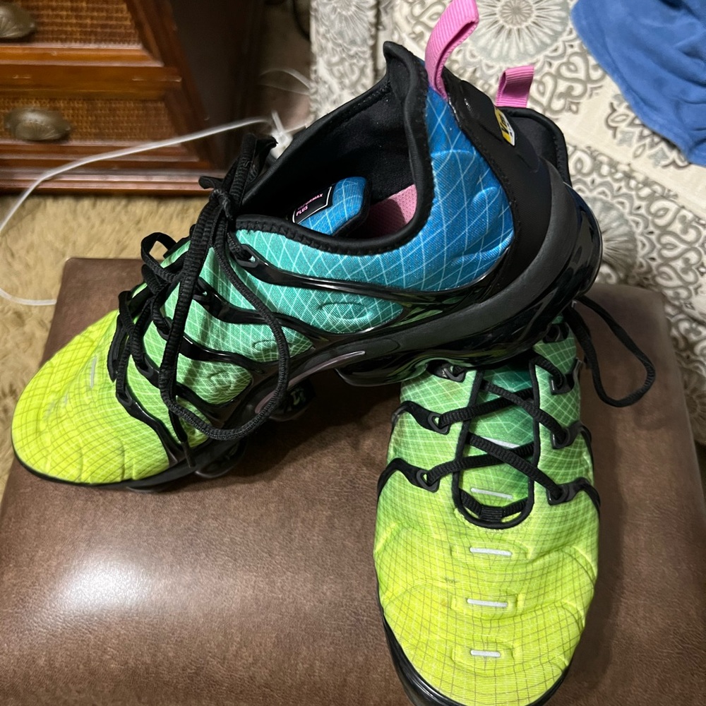 EUC RARE Nike Air VaporMax Plus Aurora Green Mens Shoes 924453-302 Size 13